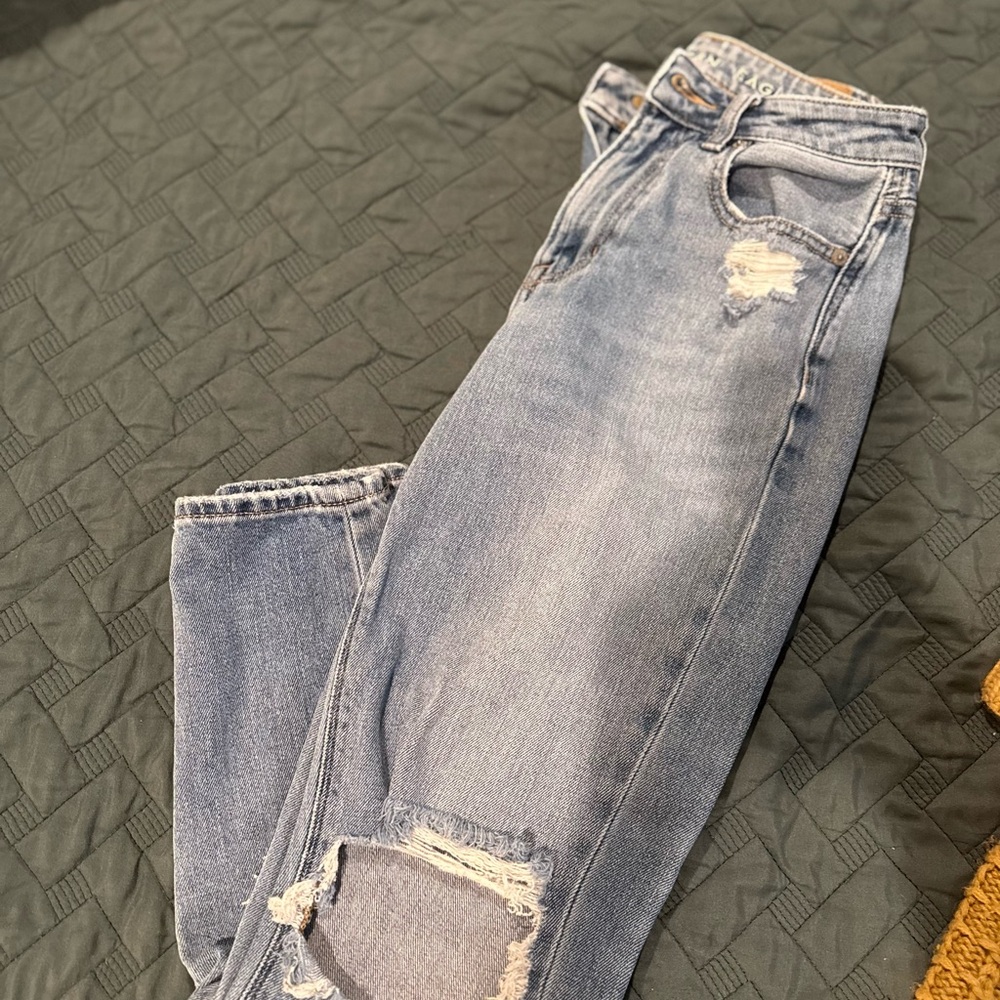American Eagle Outfitters Light Blue Denim Jeans